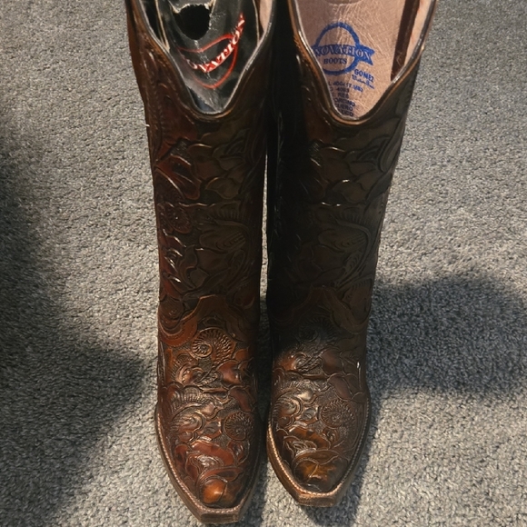Cowgirl Western Leather Boots - Picture 1 of 8